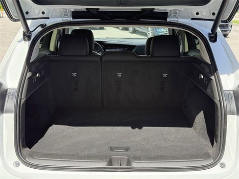 Used 2023 Buick Envision Essence image 13