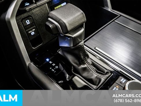 Used 2023 Toyota Sequoia Platinum image 41