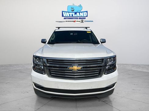 Used 2019 Chevrolet Suburban Premier AWD/4WD image 8
