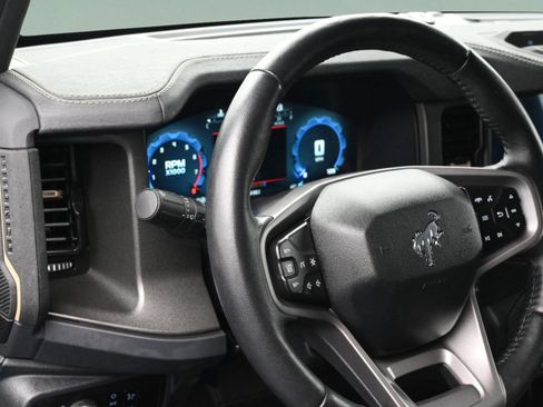 Used 2025 Ford Bronco Badlands AWD/4WD image 35