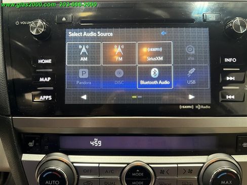 Used 2015 Subaru Outback 2.5i Limited AWD/4WD image 17