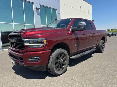 Used 2024 RAM 2500 Laramie w/ Night Edition AWD/4WD image 1