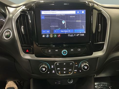 Used 2022 Chevrolet Traverse RS w/ LPO, "Hit The Road" Package AWD/4WD image 16