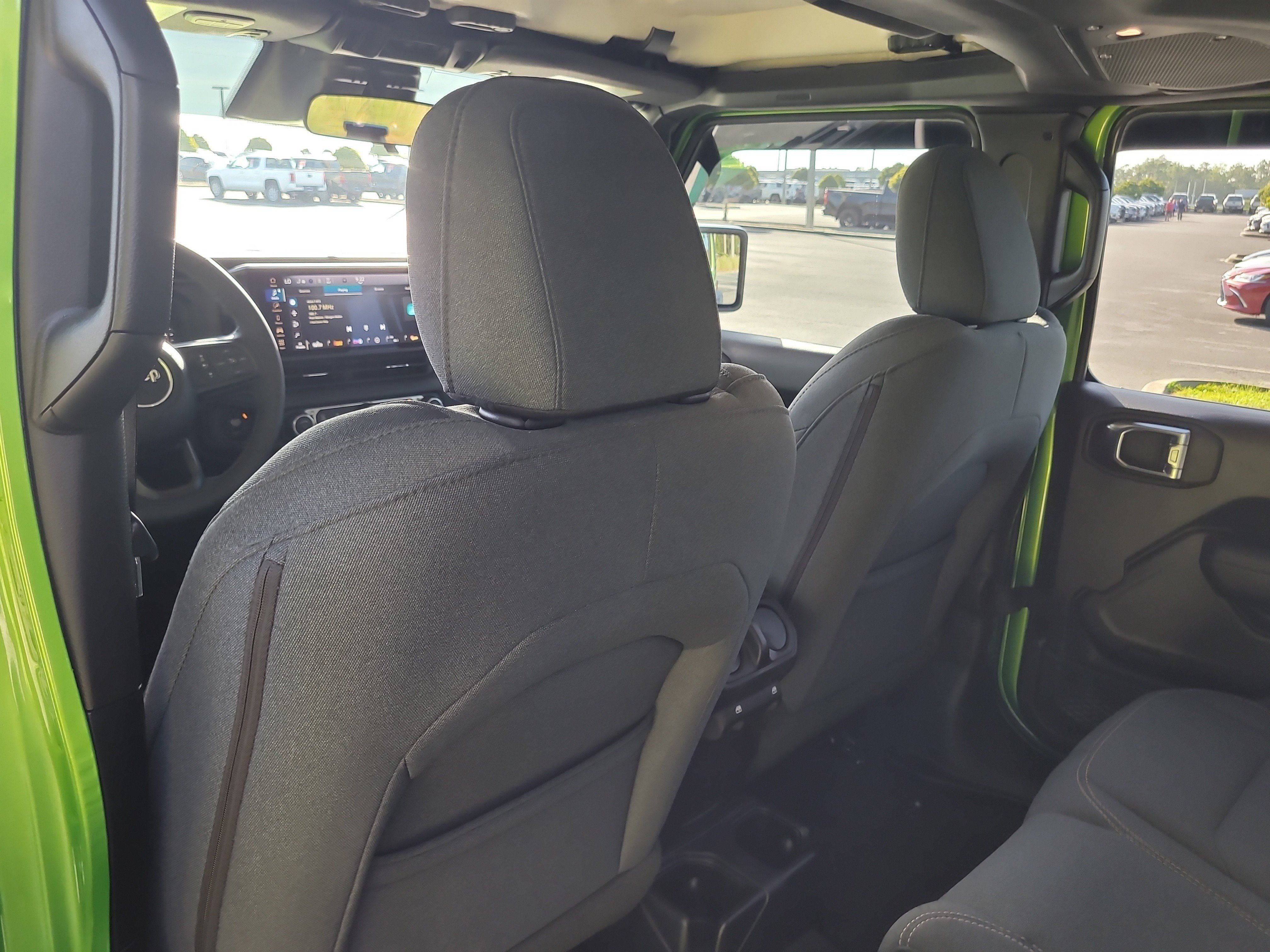 Used 2025 Jeep Wrangler Unlimited Sport AWD/4WD image 13