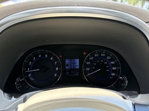 Used 2017 INFINITI QX70 2WD image 31