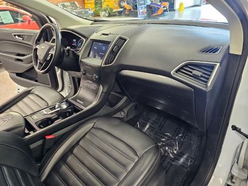 Used 2019 Ford Edge SEL w/ Equipment Group 201A image 8