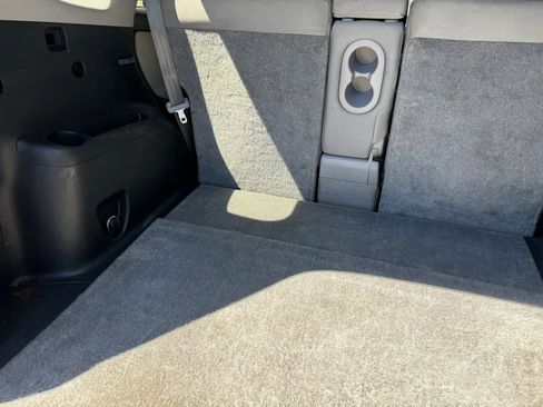 Used 2011 Toyota RAV4 Sport Utility 4D w/ Base L4 Extra Value Pkg image 6