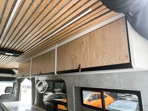 Used 2022 Mercedes-Benz Sprinter 2500 image 19