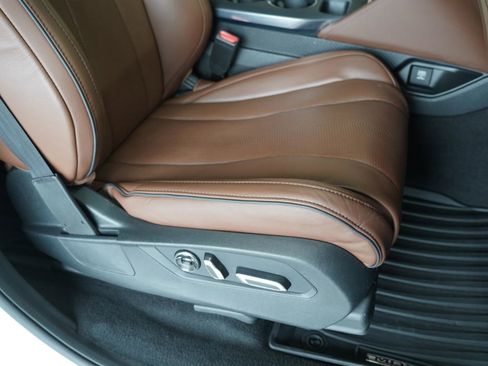 Used 2023 Acura MDX SH-AWD w/ Advance Package image 30