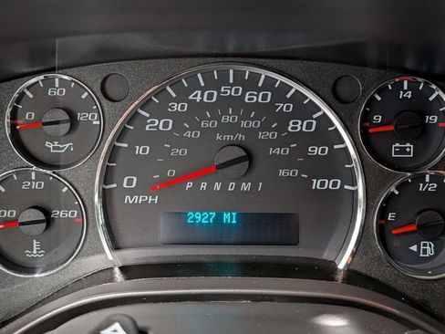 Used 2024 Chevrolet Express 2500 w/ Driver Convenience Package image 14