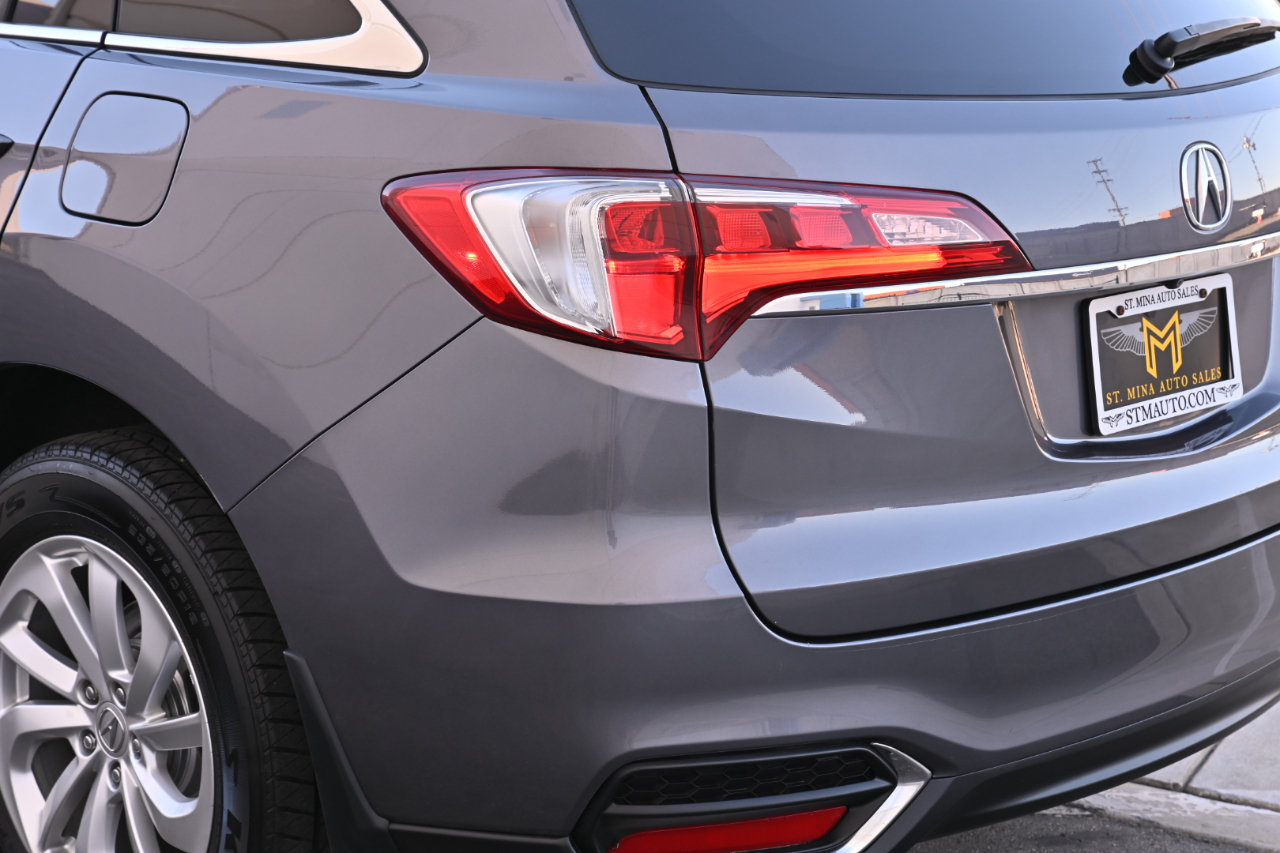 Used 2018 Acura RDX w/ Tech & AcuraWatch Plus Pack AWD/4WD image 34