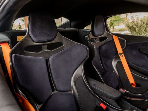 Used 2019 McLaren 600LT RWD image 22