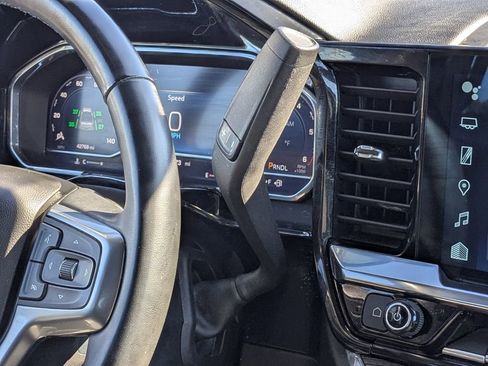 Certified 2025 Chevrolet Silverado 1500 LT image 21