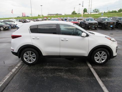 Used 2017 Kia Sportage LX FWD image 6
