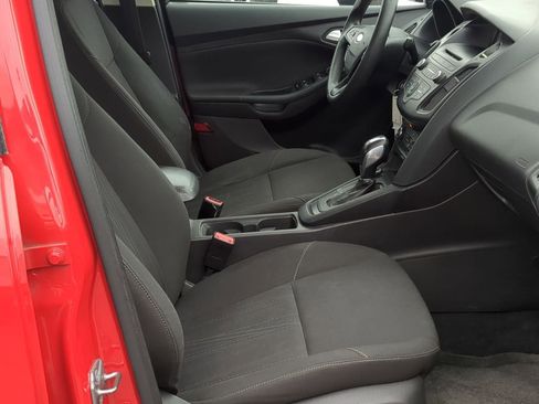 Used 2015 Ford Focus SE w/ Reverse Sensing Package image 23