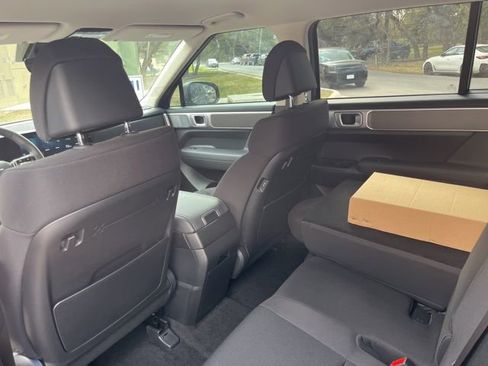 New 2026 Hyundai Santa Fe SE image 11