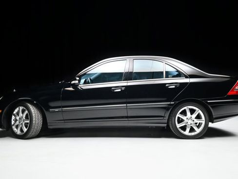 Used 2003 Mercedes-Benz C 230 Sedan image 18