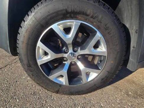 Used 2016 Jeep Cherokee Trailhawk w/ Cold Weather Group image 11