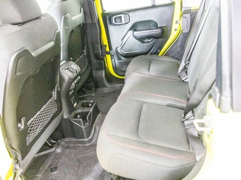 Used 2024 Jeep Wrangler Rubicon w/ Convenience Group image 28