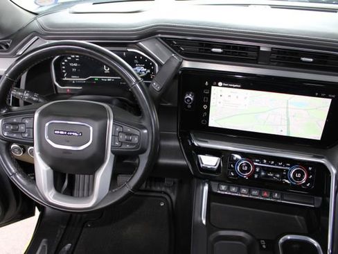 Used 2024 GMC Sierra 3500 Denali w/ Denali Reserve Package AWD/4WD image 30