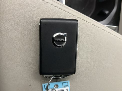 Used 2024 Volvo S60 B5 Plus w/ Climate Package AWD/4WD image 10