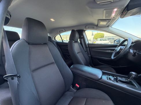 Used 2019 MAZDA MAZDA3 Sedan FWD image 19