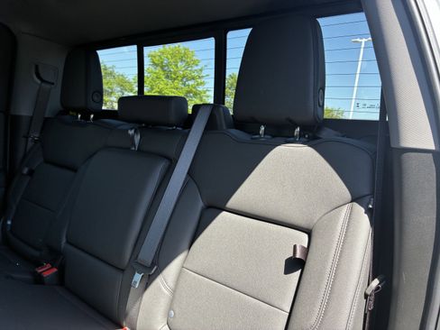 New 2026 Chevrolet Silverado 1500 LT Trail Boss w/ LT Trail Boss Premium Package AWD/4WD image 14