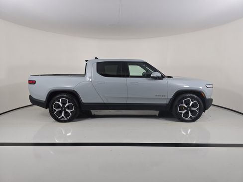 Used 2024 Rivian R1T Adventure AWD/4WD image 6