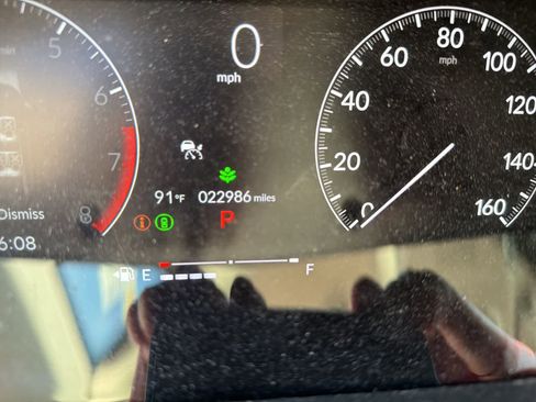 Used 2023 Honda Civic EX-L image 2