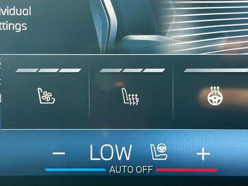 Used 2024 BMW X7 xDrive40i w/ Executive Package AWD/4WD image 20
