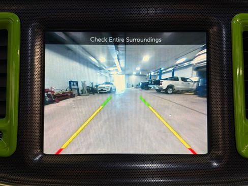 Used 2015 Dodge Challenger R/T Scat Pack w/ Leather Interior Group RWD image 30