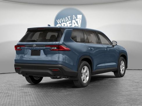 New 2026 Toyota Grand Highlander AWD image 2