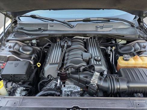 Used 2016 Dodge Challenger R/T Scat Pack w/ Leather Interior Group image 23