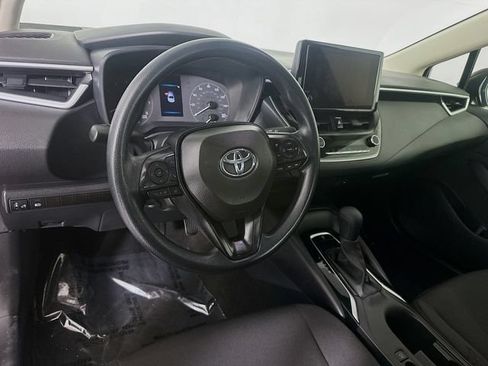 Used 2024 Toyota Corolla LE FWD image 11