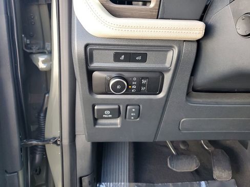 Used 2024 Ford Expedition Max Limited image 25