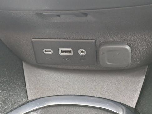 Used 2023 Chevrolet Malibu LT FWD image 30