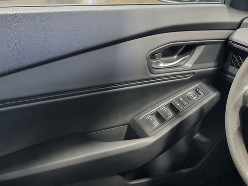 Used 2023 Honda Accord EX image 23