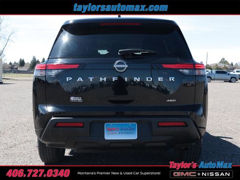 Used 2024 Nissan Pathfinder S image 37