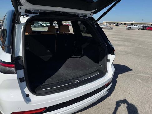 New 2025 Jeep Grand Cherokee Summit image 20