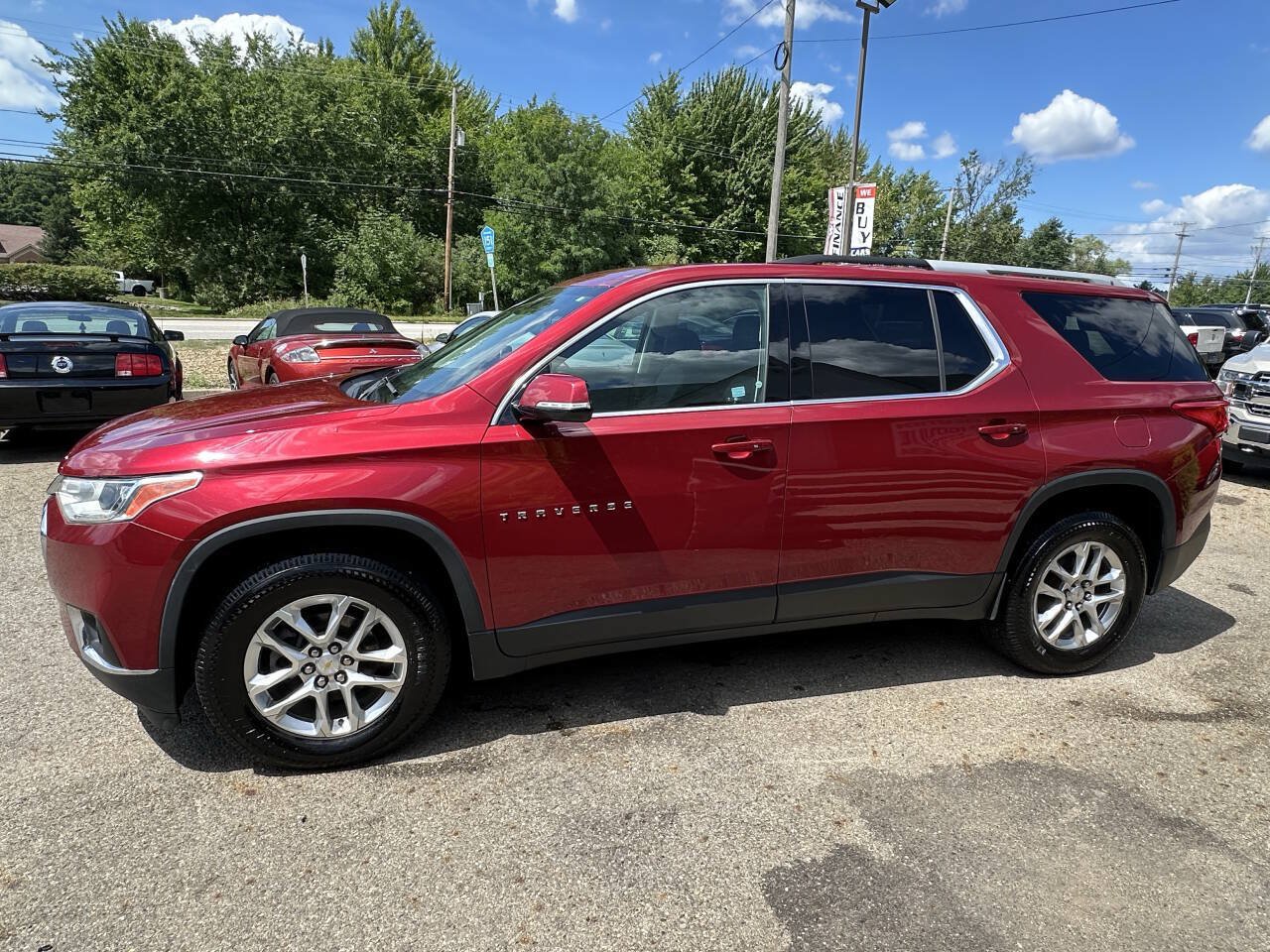 Used 2018 Chevrolet Traverse LT AWD/4WD image 3