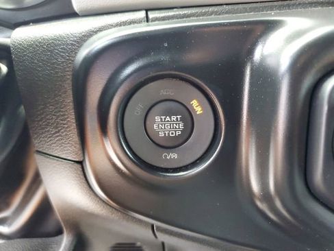 Used 2022 Jeep Wrangler Unlimited Sahara AWD/4WD image 24