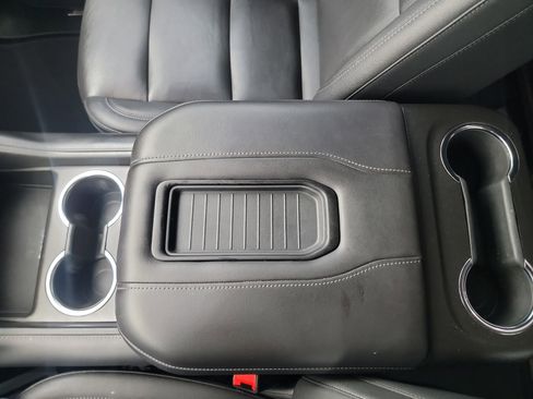 Used 2022 Chevrolet Tahoe LT w/ Luxury Package AWD/4WD image 26