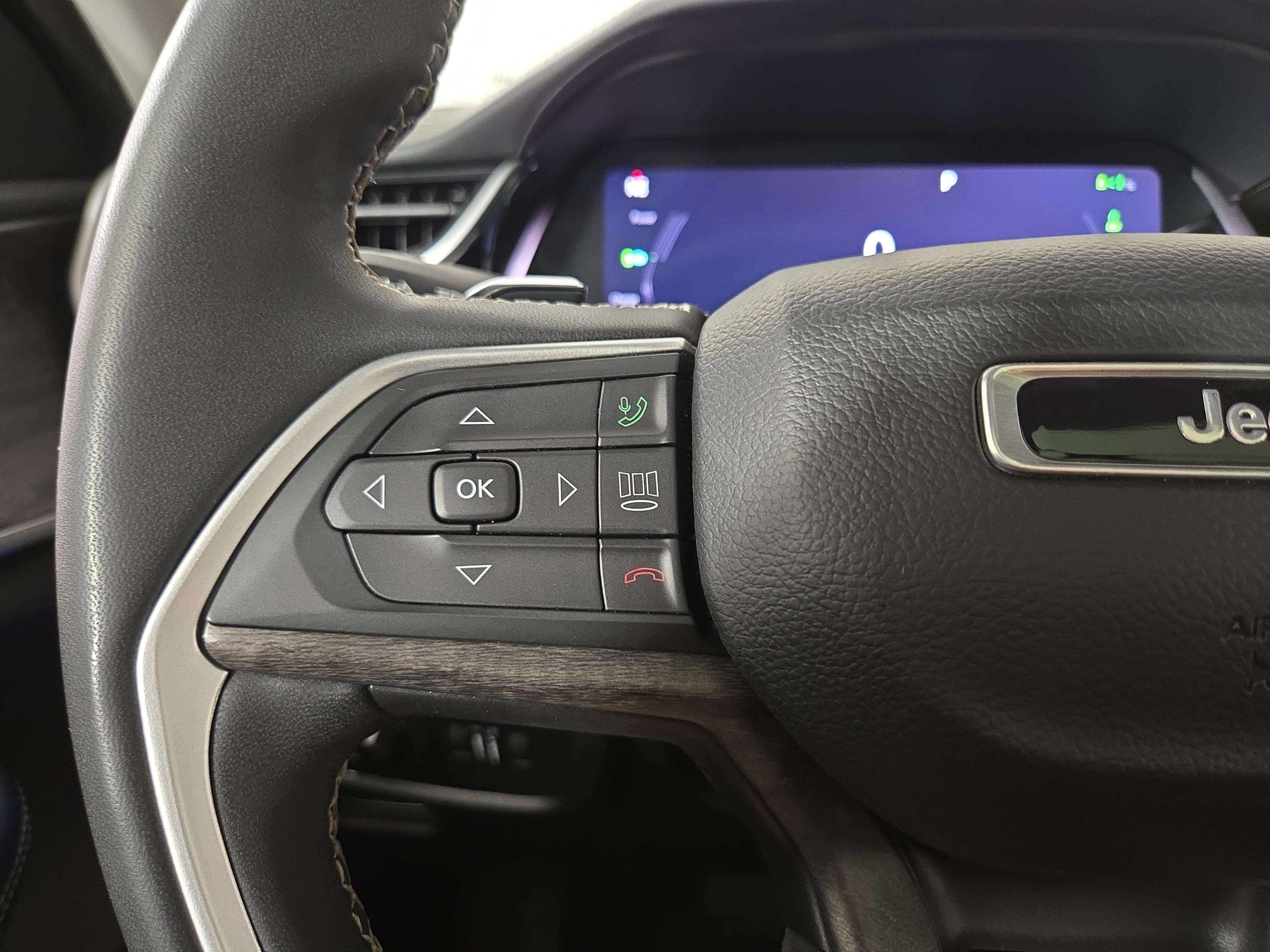 Used 2023 Jeep Grand Cherokee 4WD 4xe image 16
