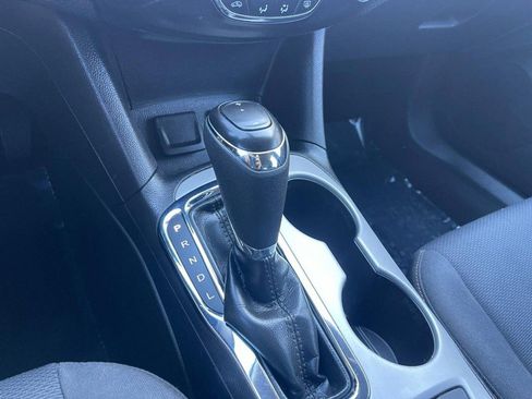 Used 2017 Chevrolet Cruze LS image 20