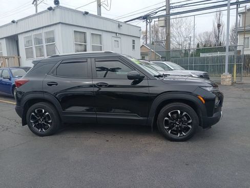 Used 2022 Chevrolet TrailBlazer LT w/ Convenience Package image 3