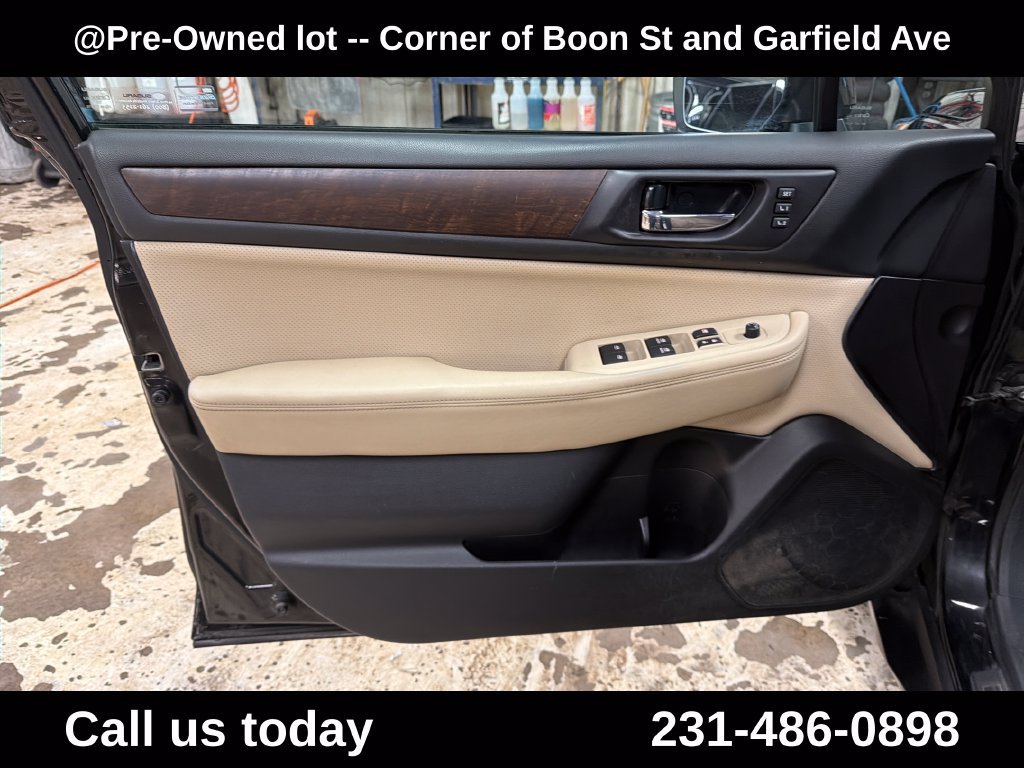 Used 2017 Subaru Outback 2.5i Limited AWD/4WD image 21