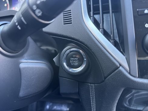 Used 2022 Subaru Forester Premium image 20