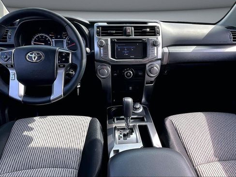 Used 2016 Toyota 4Runner SR5 AWD/4WD image 8