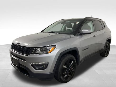 Used 2019 Jeep Compass Latitude AWD/4WD image 4