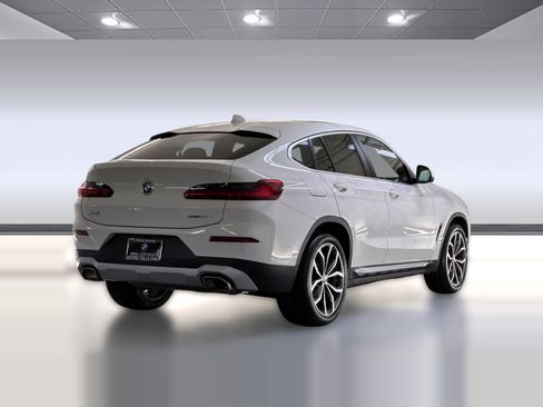 Certified 2023 BMW X4 xDrive30i w/ Premium Package image 8